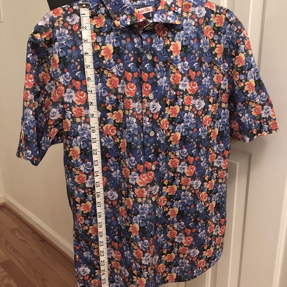 Johnnie O Hangin’ Out Floral Button Up Shirt - Barren Oceanside. - Picture 4 of 16